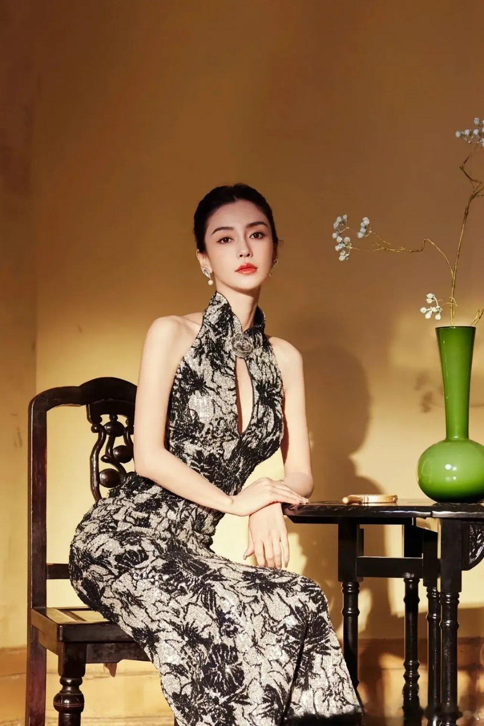 杨颖icon Angelababyicon  水墨画镂空中式旗袍  温婉可人，身