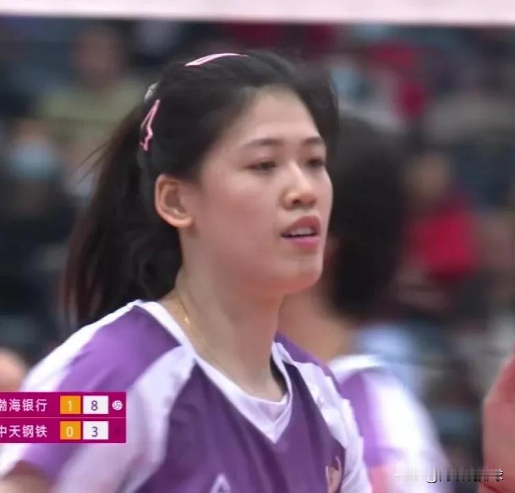 排超联赛半决赛第二回合，天津主场2：0（25：19/25：20）大比分领先江苏女
