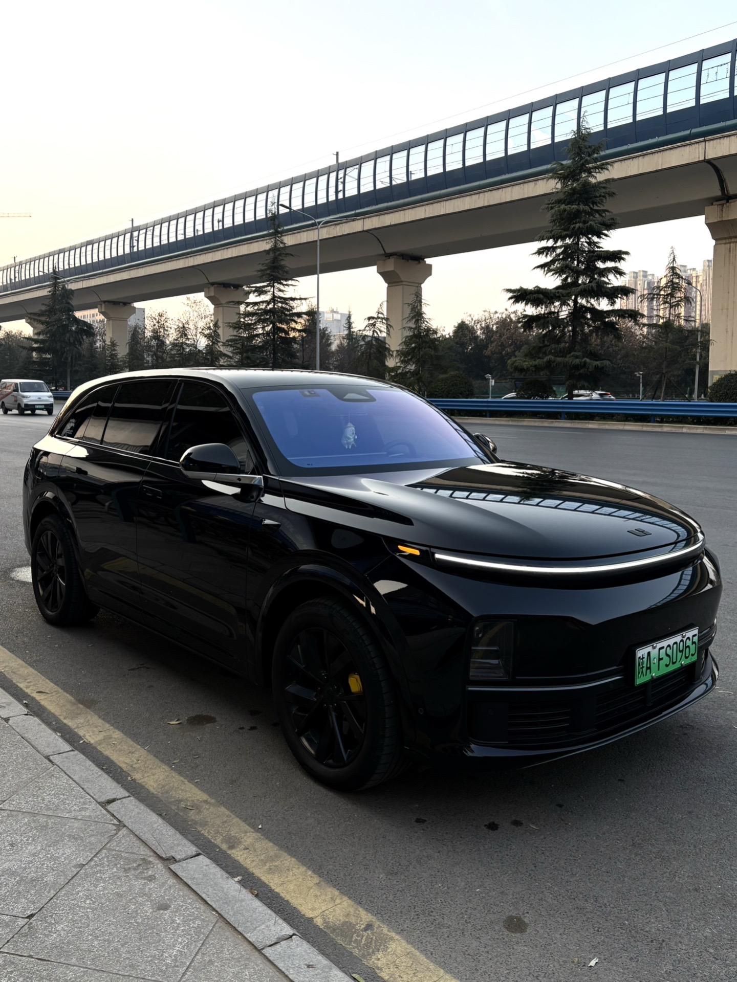 天气不错。洗个车吧