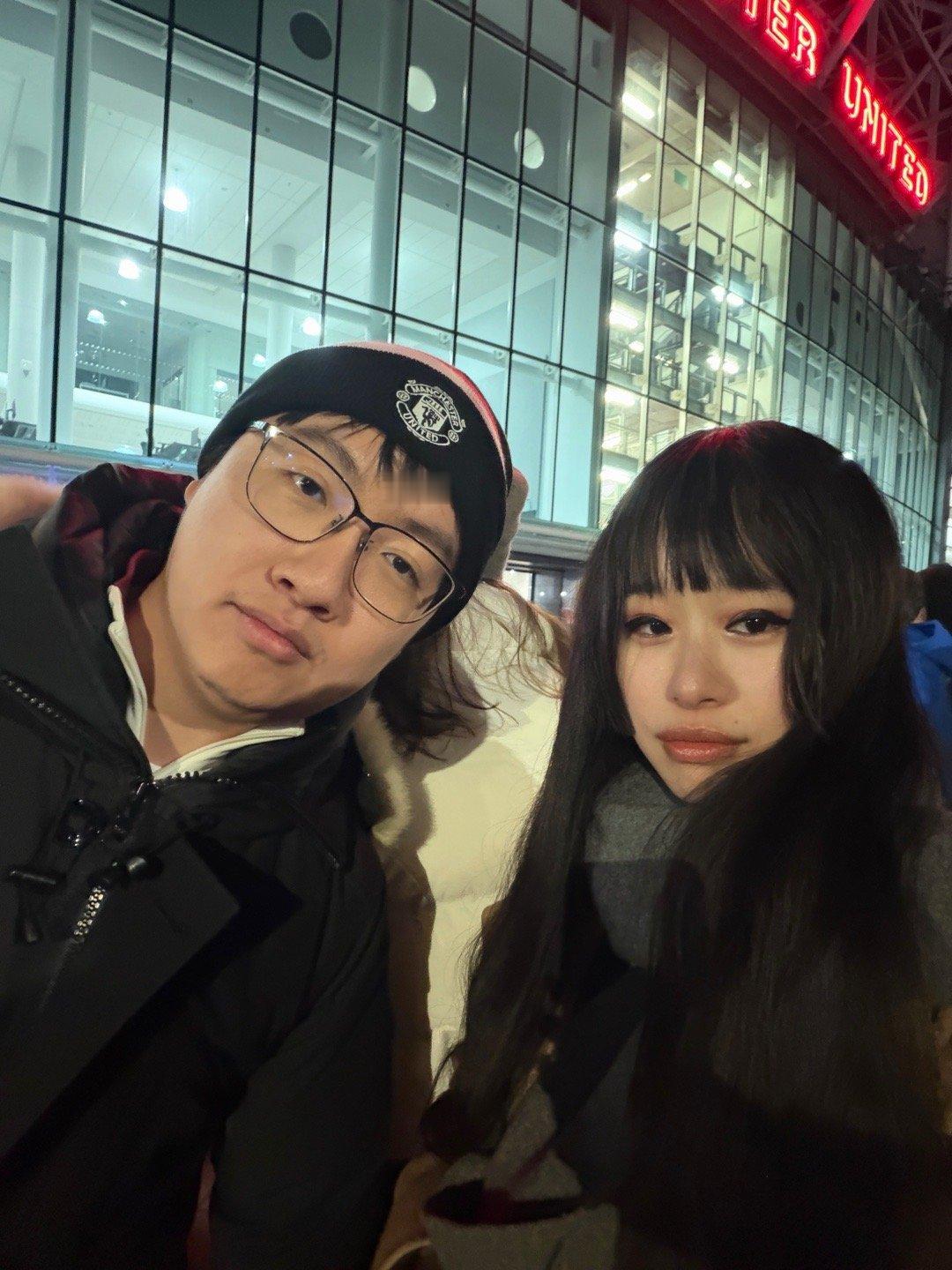 赛前的曼联球迷与赛后的曼联球迷