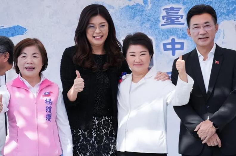 支持率仅剩4.3%！自知提前出局后，郑丽文拟为两岸关系上一道锁......8月1