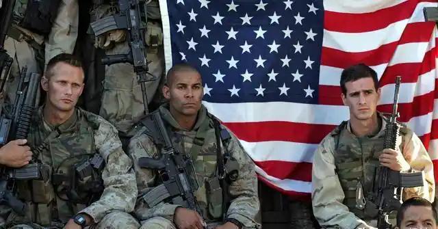 特朗普1.5 万亿军费暴增 50%！美国慌了？钱从哪来？全球要变天？

2026