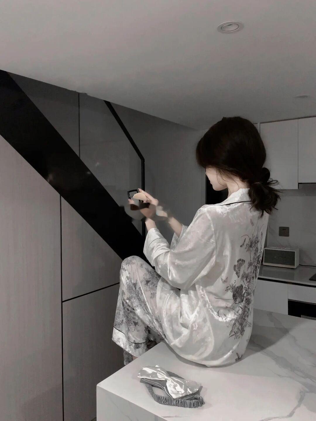 闺蜜说这是我最好看的睡衣了