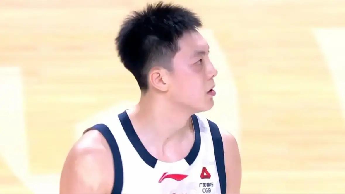 CBA赛事真是精彩不断！2025 - 2026赛季首轮比赛各队战况激烈，像浙江浙
