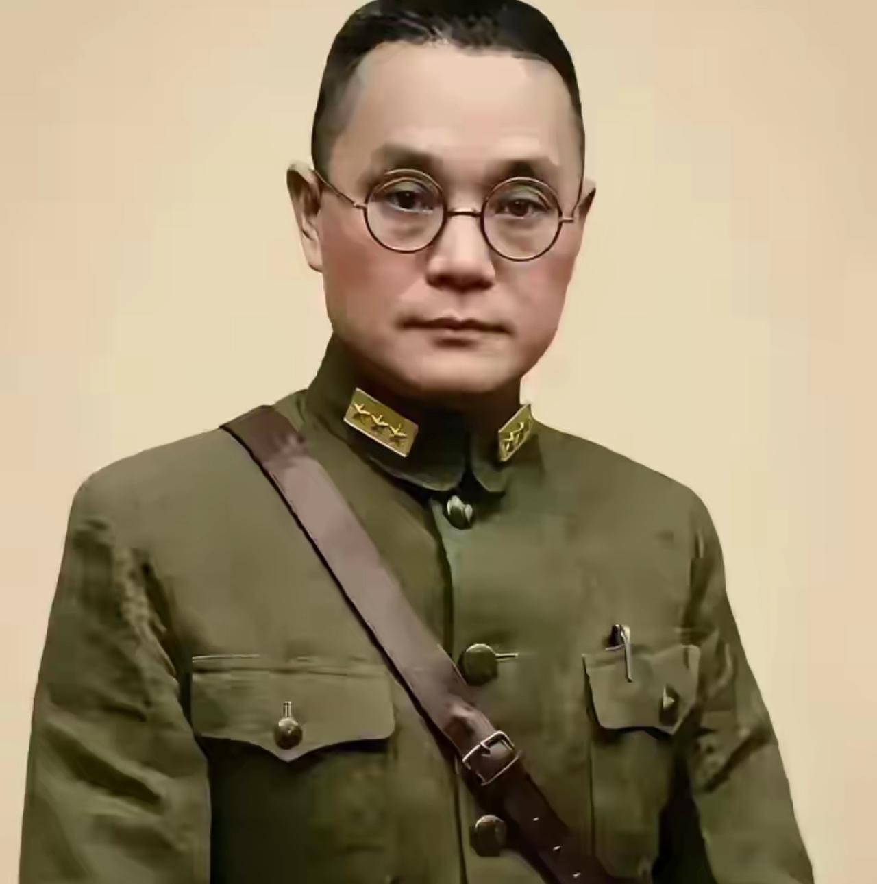 1949年深夜，上将潘文华推开房门，死死盯着正在调试发报机的七姨太。潘文华没有掏