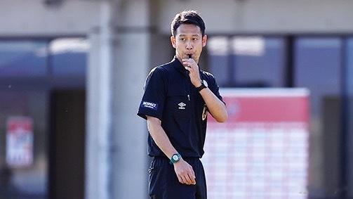 日本裁判全民聊冬奥 米兰冬奥单板滑雪赛场，日本裁判的打分操作彻底撕下“公平”假面