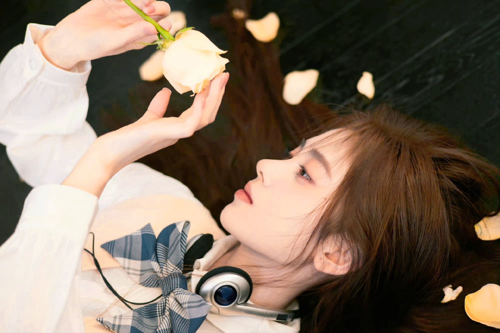 上一次觉得阳光这么温暖 是什么时候鞠婧祎苏绿夏  ​  ​​​
