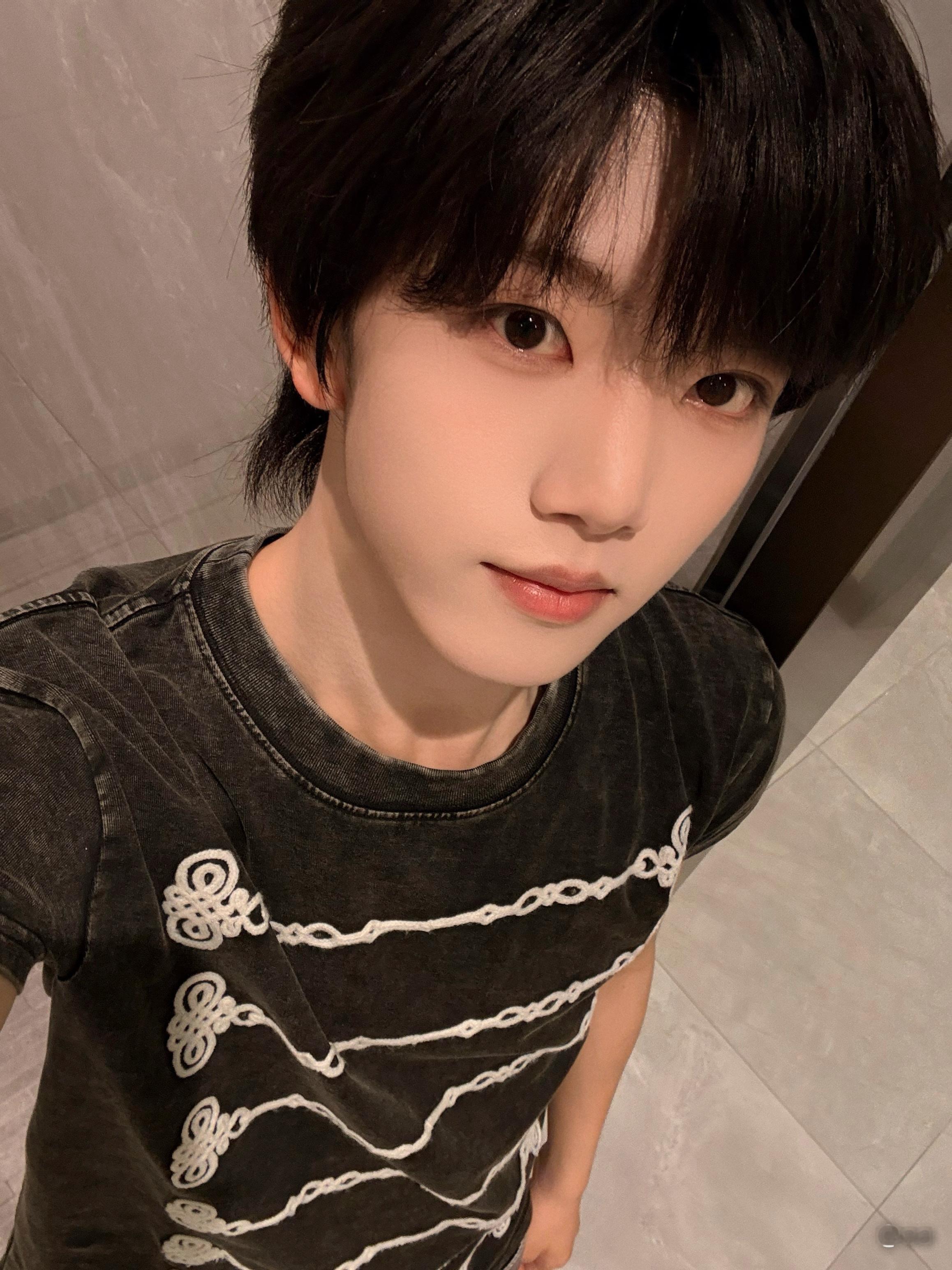 他好萌啊 