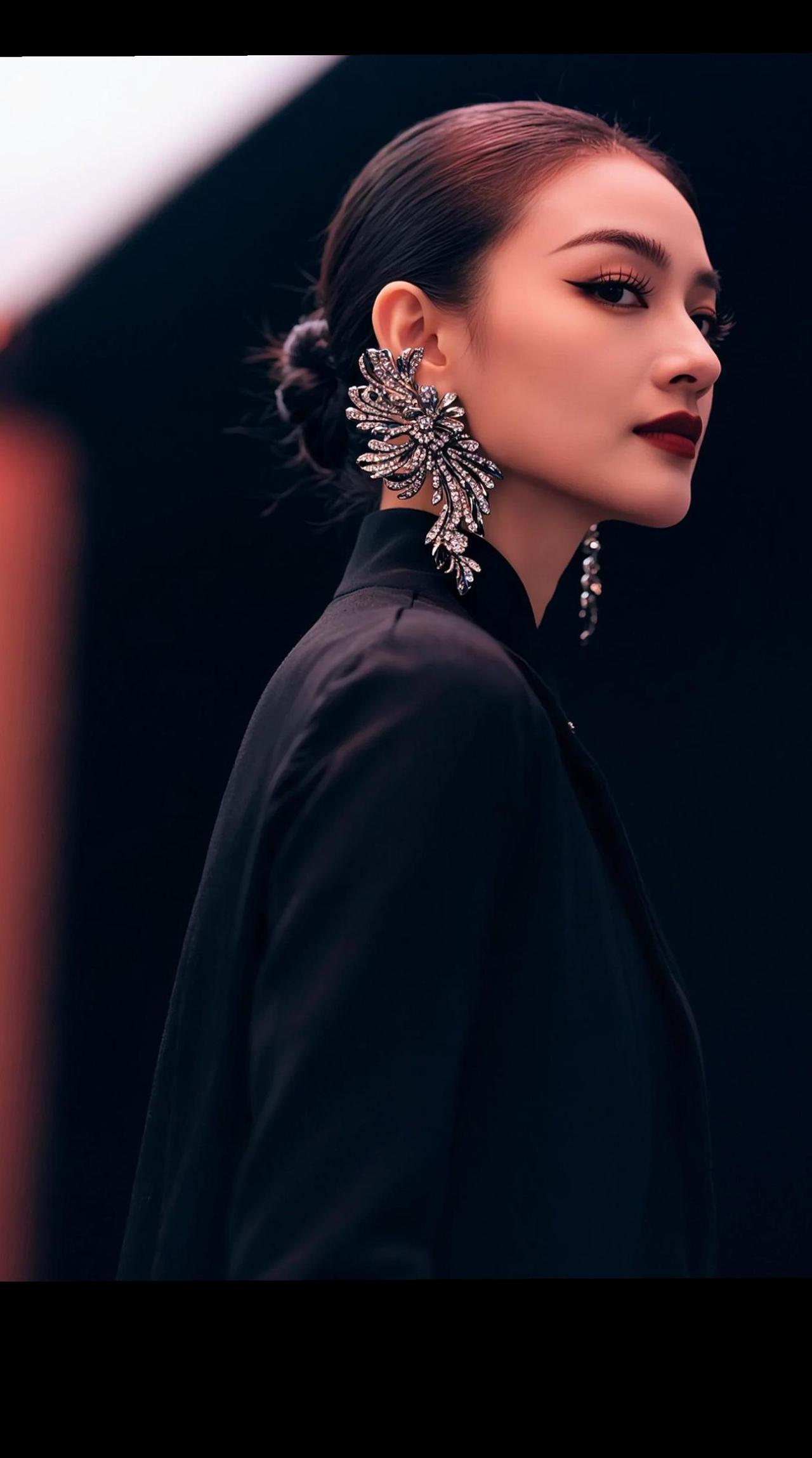 AI暗调时尚片 随变ai随便玩 时尚大片 欧美妆 高级感写真