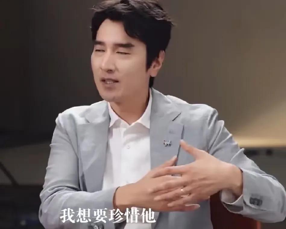 都说知足常乐，放在影视界和演员明星身上同样也是如此，就拿赵又廷来说吧，想当年凭借