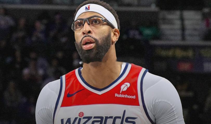 根据名记Chris Haynes今日的报道，奇才新援安东尼·戴维斯因手部以及腹股