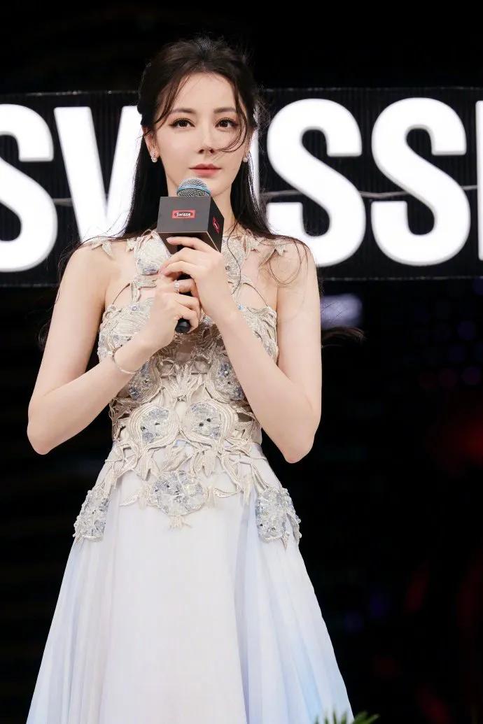 又见面啦✨在@Swisse斯维诗 开放麦玩得超尽兴！听了超多有趣分享，还收获满满