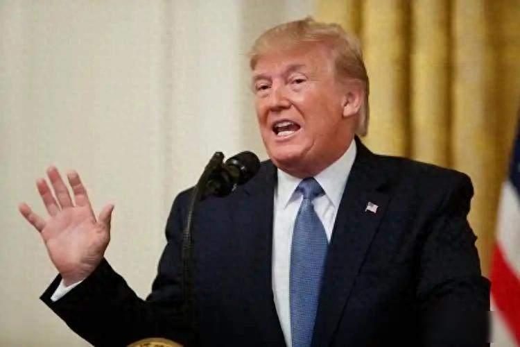 美国政府关门持续了三十六天，打破了以往所有的记录，几十万政府工作人员拿不到工资却