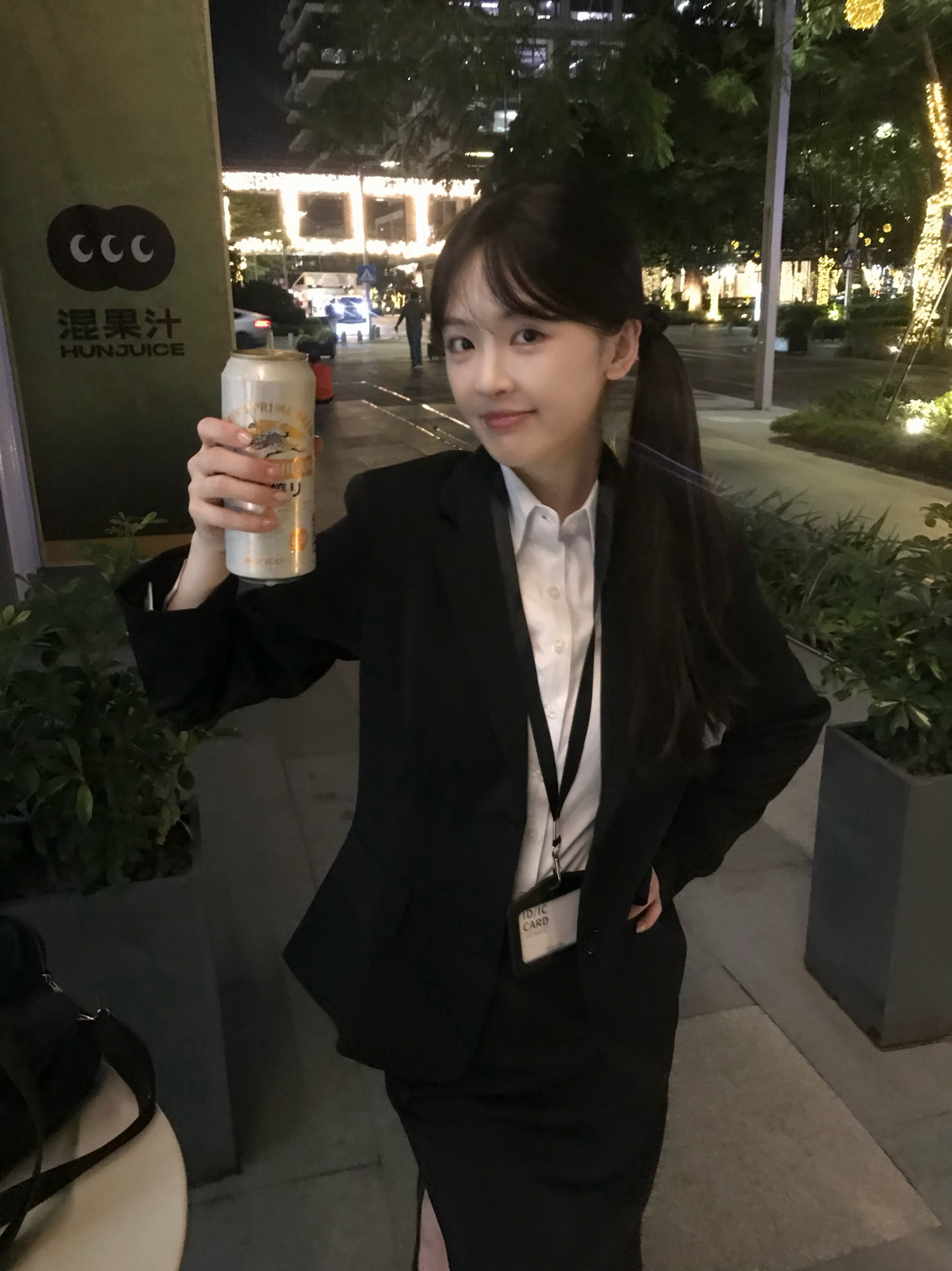 工作服穿成校服即视感 