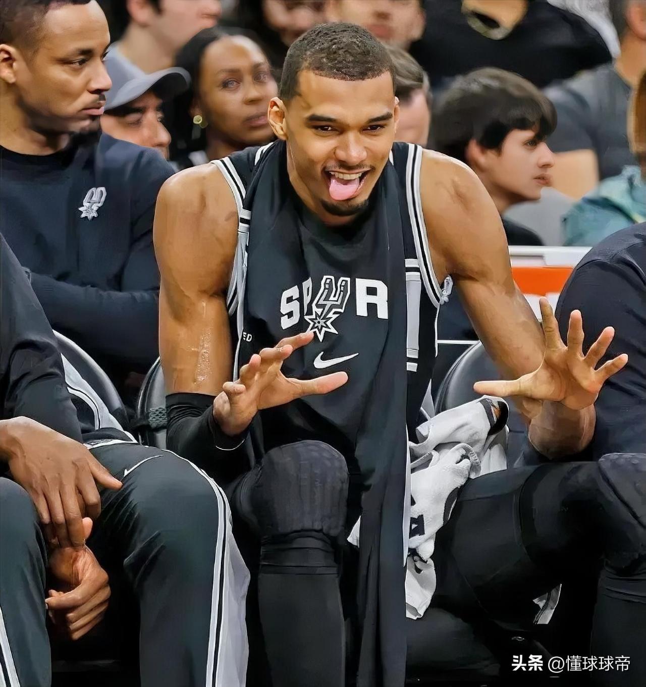 真要拿MVP了，文班亚马爆砍41分16篮板超越GDP组合！

在今天马刺与公牛的