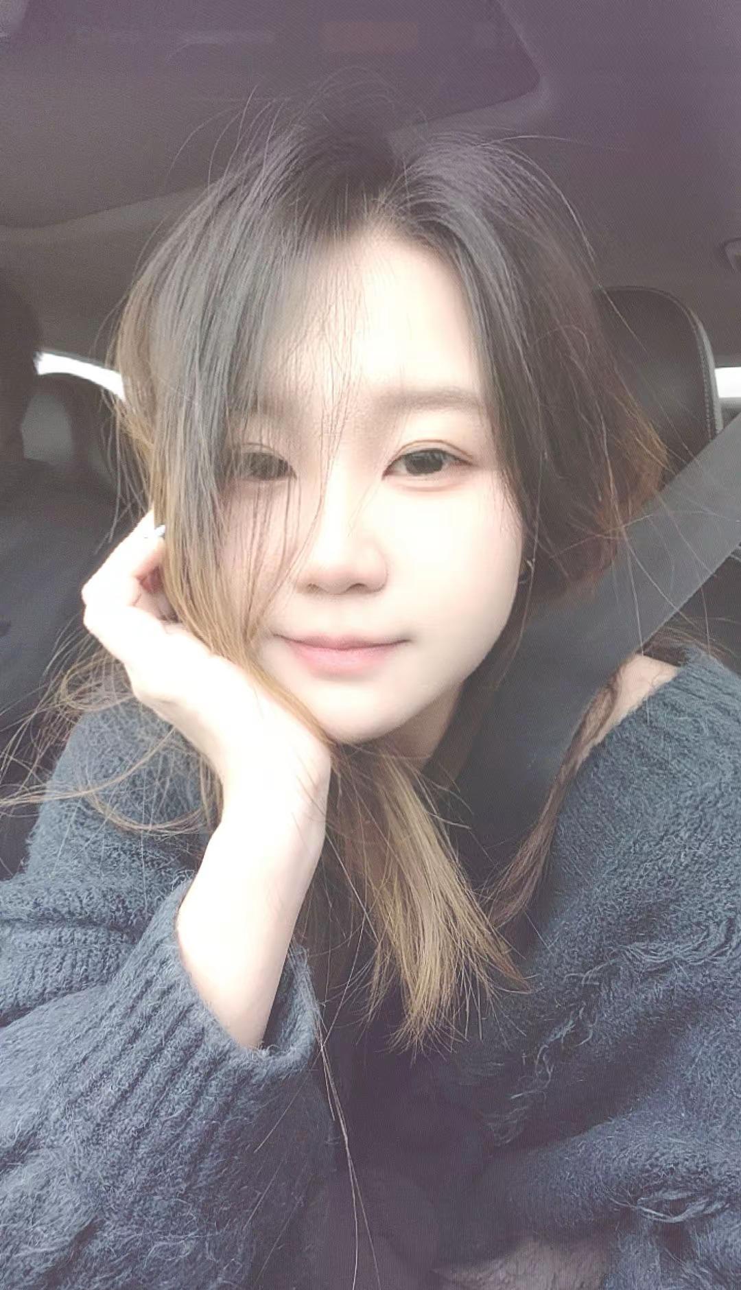 我可以一直吃同样的饭，反复听同样的歌，我不喜欢新鲜感 我想要安稳的一切