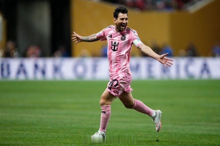 talkSPORT主持人安迪-戈尔茨坦表示：我认为如果梅西在阿森纳踢前锋，他会帮