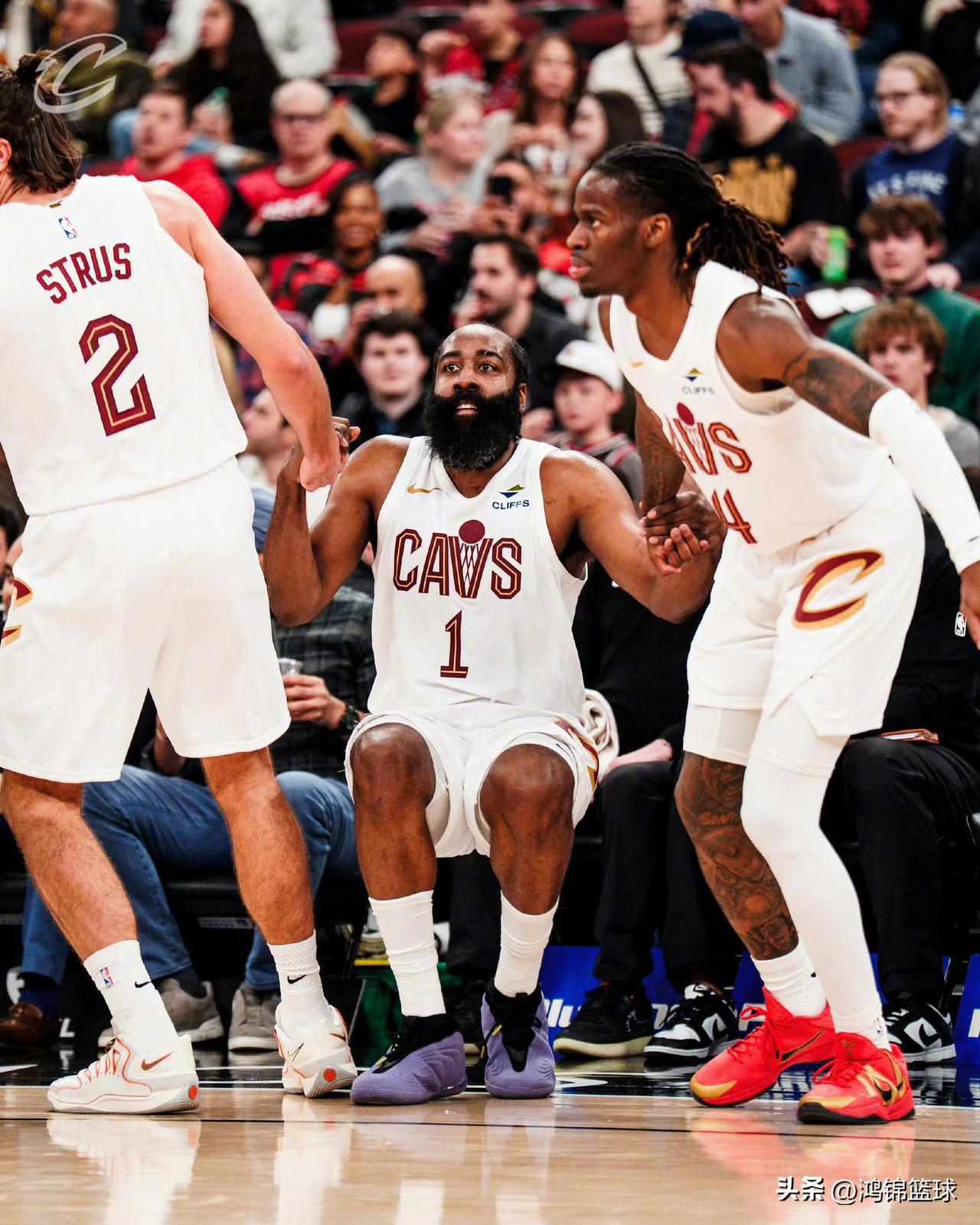 坎宁安赛季报销，骑士面临抉择！

据名记Shams报道，活塞队当家球星坎宁安因肺