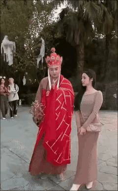 女施主万万使不得啊，你就放过贫僧吧，为什么女妖精都喜欢唐僧呢？[捂脸][捂脸][