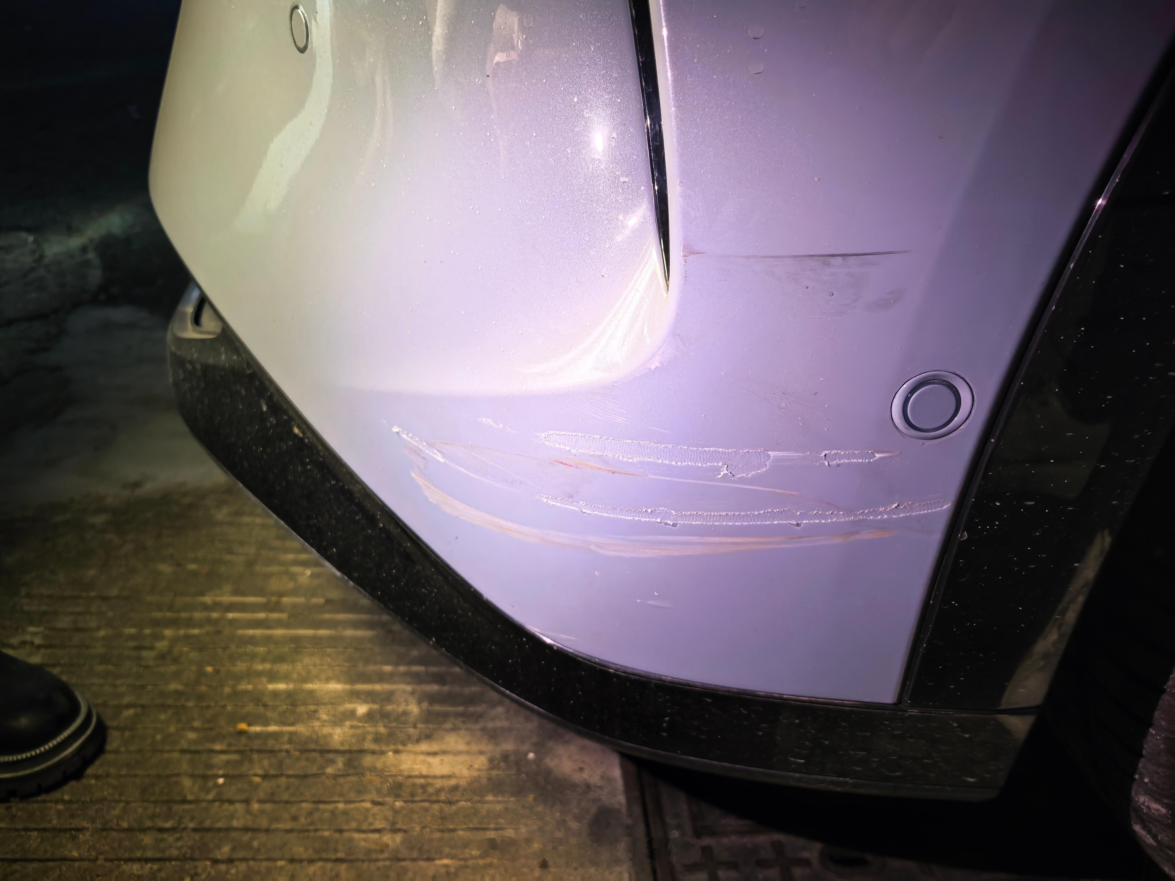 雅迪回应电动自行车新国标电动车超速确实需要好好管管，讲个上周末的事，车子停小区里