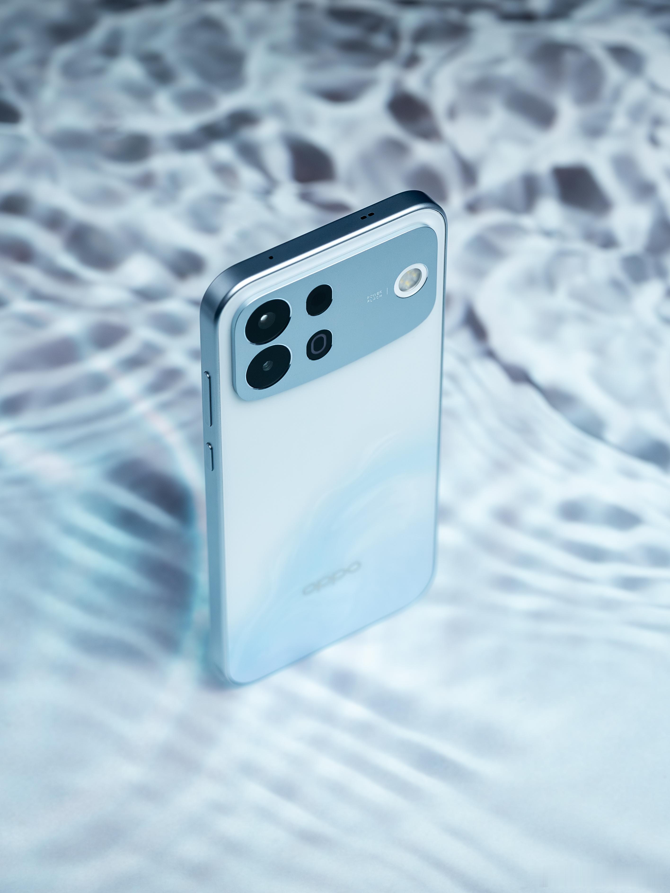 人才，该夹一样夹，给OPPO A7 Pro Max拍了组图又被夹了，微博夹的实在