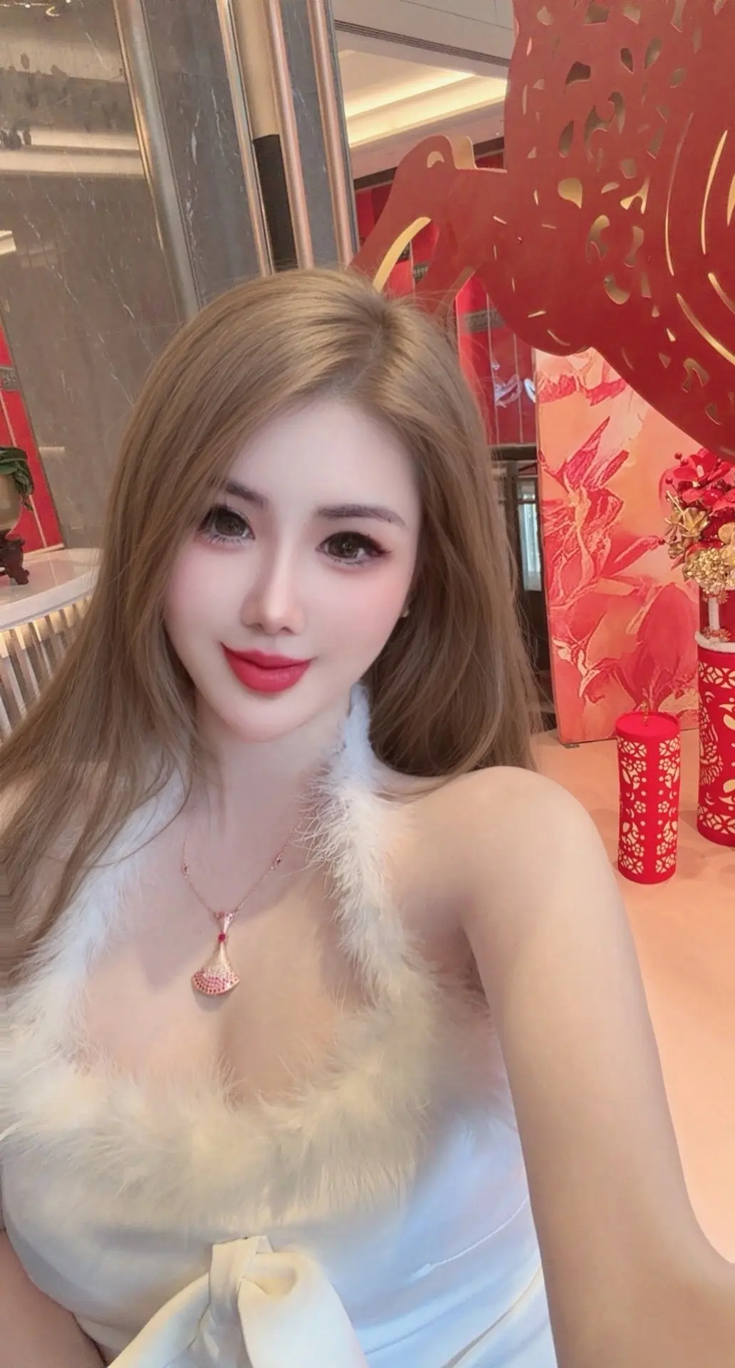 能轻易失去的东西，都谈不上有多遗憾。眼睛可以近视，目光不能短浅，很多事...