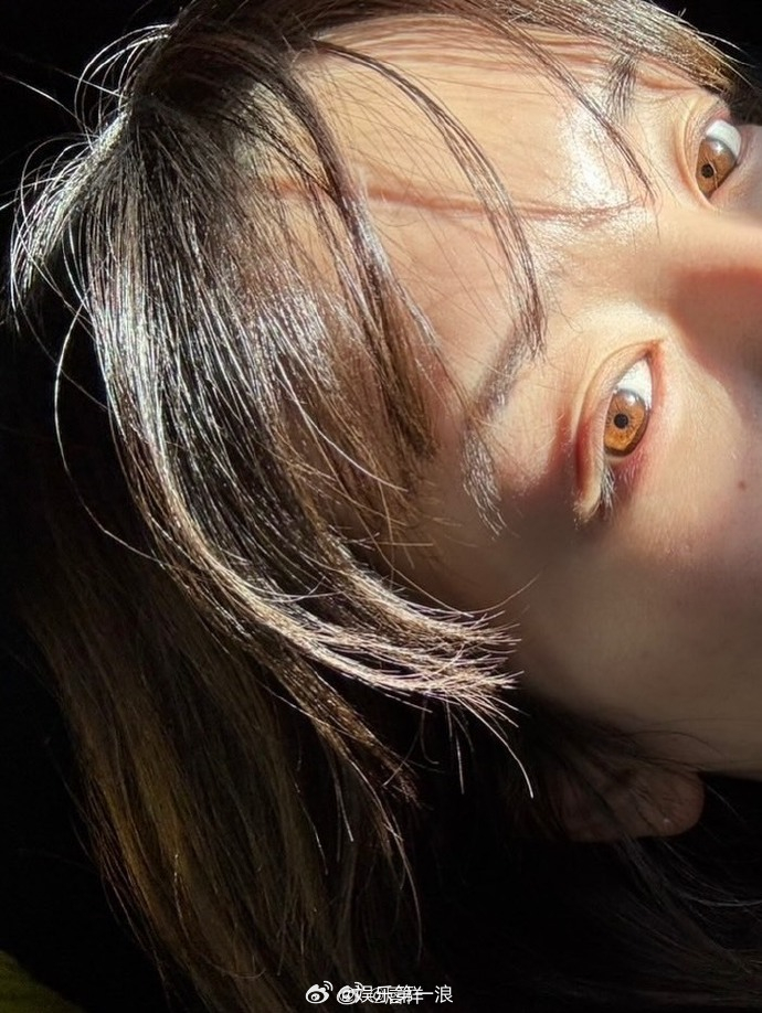 永野芽郁更新ins永野芽郁新发色 永野芽郁时隔8个月更新INS，染了新发色，“第