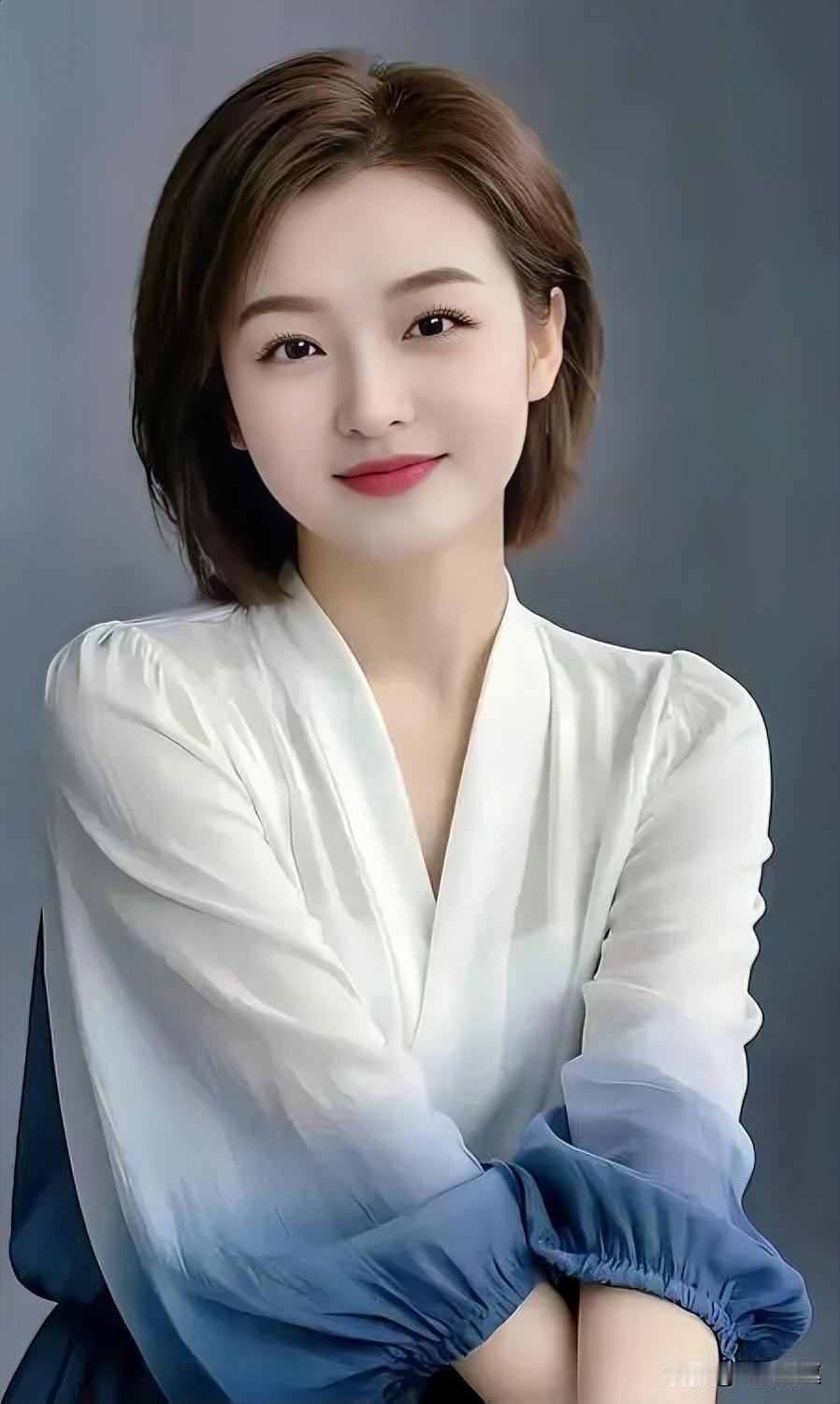 这位小姐姐真温柔，笑容好甜！