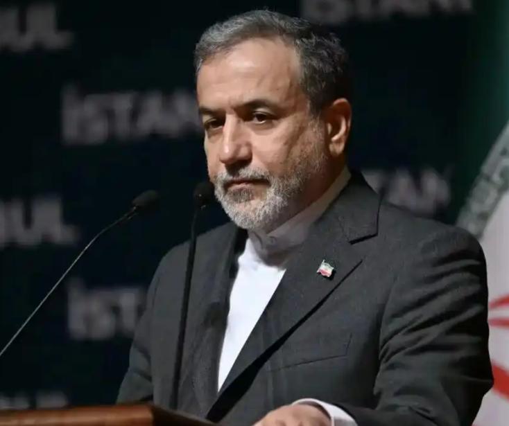 五国掏钱赔伊朗，这下中东要迎来大动作了。

当地时间 4 月 13 日，伊朗常驻