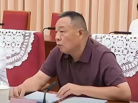大家发现没？

胖东来有桩怪事。

一堆老板跑去许昌取经，回来该咋干还咋干，我就