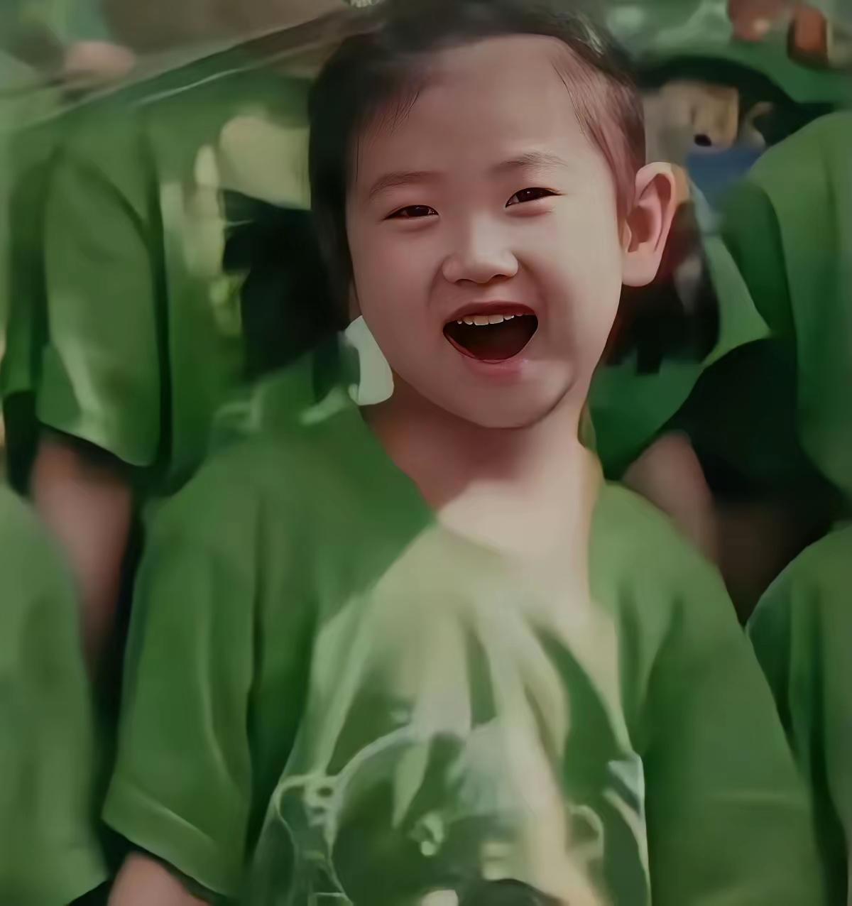 这个小莎
可是真的啊
不是IP莎～
瞧瞧----
全民莎
可爱莎
是不是已见雏形
