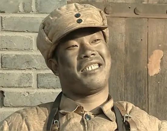 李龙龙咋死的？电视剧《亮剑》结束那一刻，李云龙、赵刚的命运才刚刚开始。你以为《亮