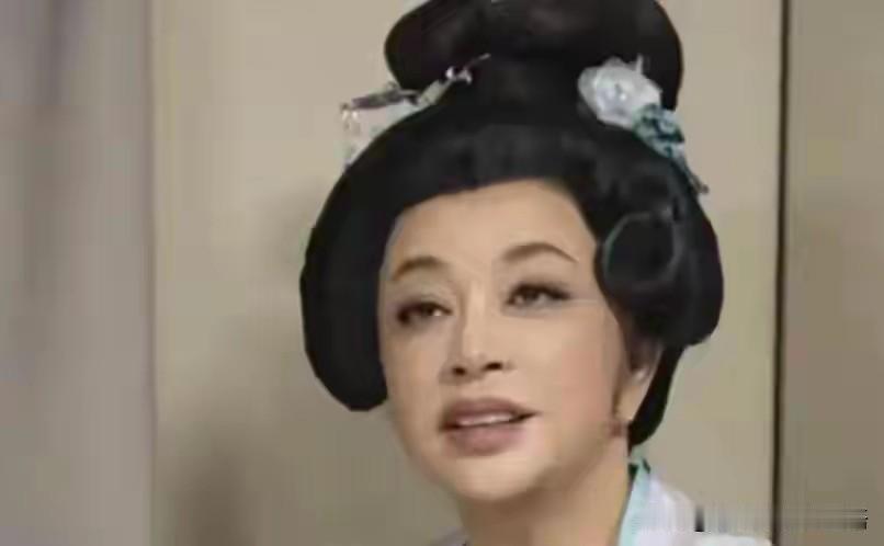 75岁的刘晓庆再演少女武则天，论装嫩这点上，老人家排第二，无人敢排第一！

永远