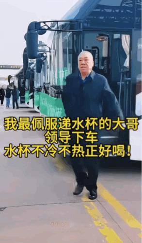 春风得意马蹄疾。大丈夫当是如此！