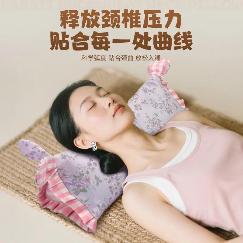 家用保健枕怎么选？看这几点不踩坑 这款百年汉艾的兔兔保健枕很实用。适合成人日常居