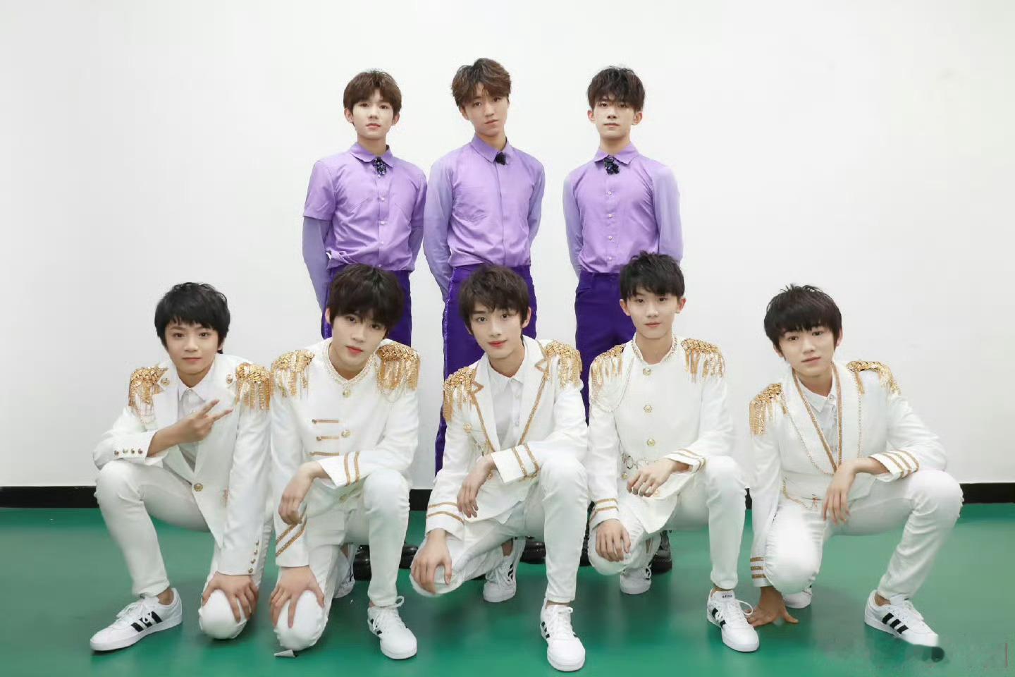 没人能逃得过时代峰峻，虽然被耍一次又一次但是还是跟着自家小孩跑了一回又一回，说起