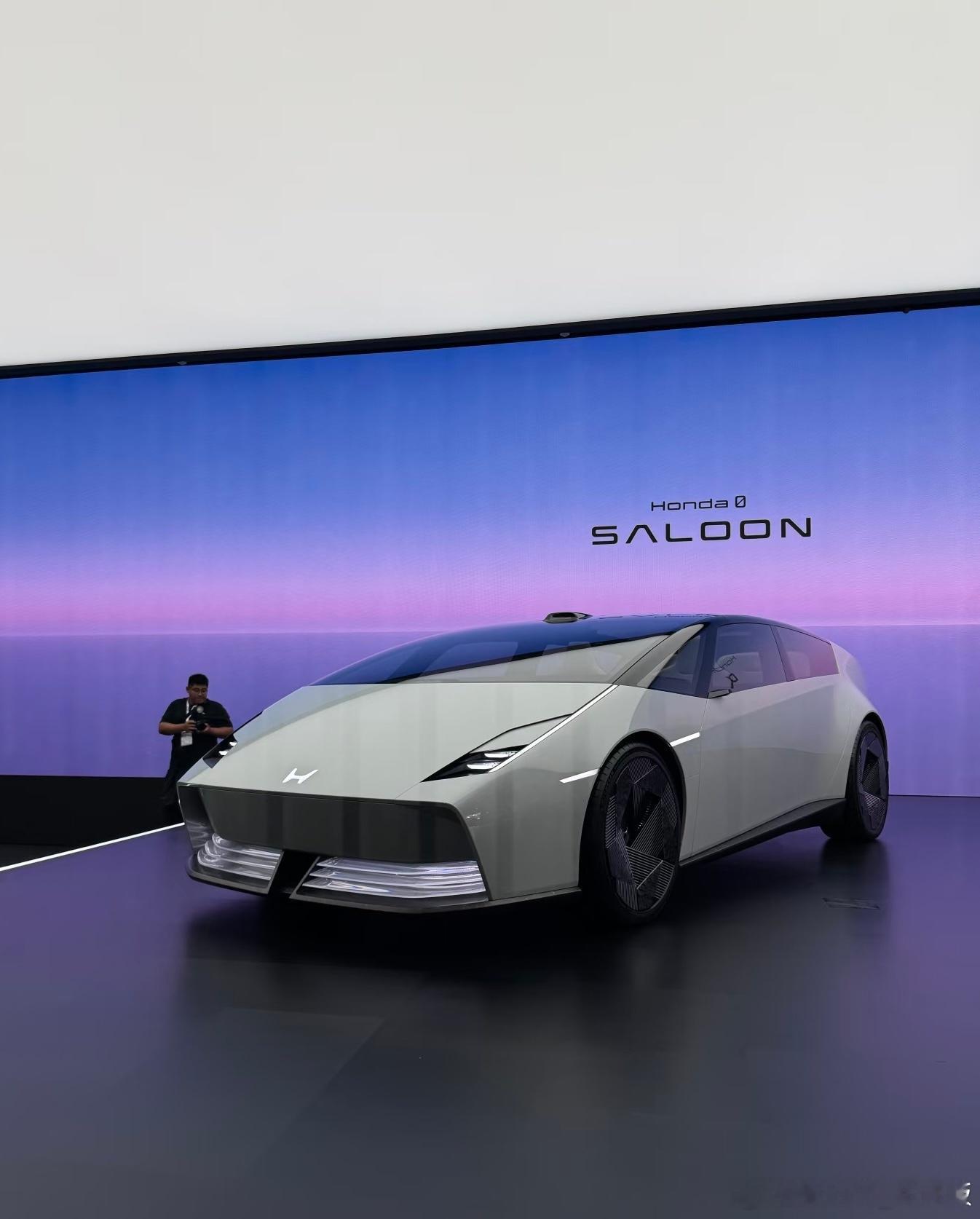 这是…?兰博基本？本基博田？2025东京车展 ​​​