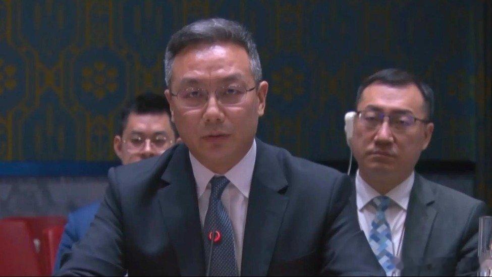 凤凰新闻【中方代表当面驳斥日方狡辩：对日本无法听其言，只能观其行】当地时间12月