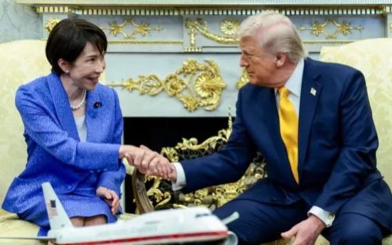 特朗普竟然把袭击伊朗比作“珍珠港事件”
2026年3月19日，特朗普在白宫椭圆形