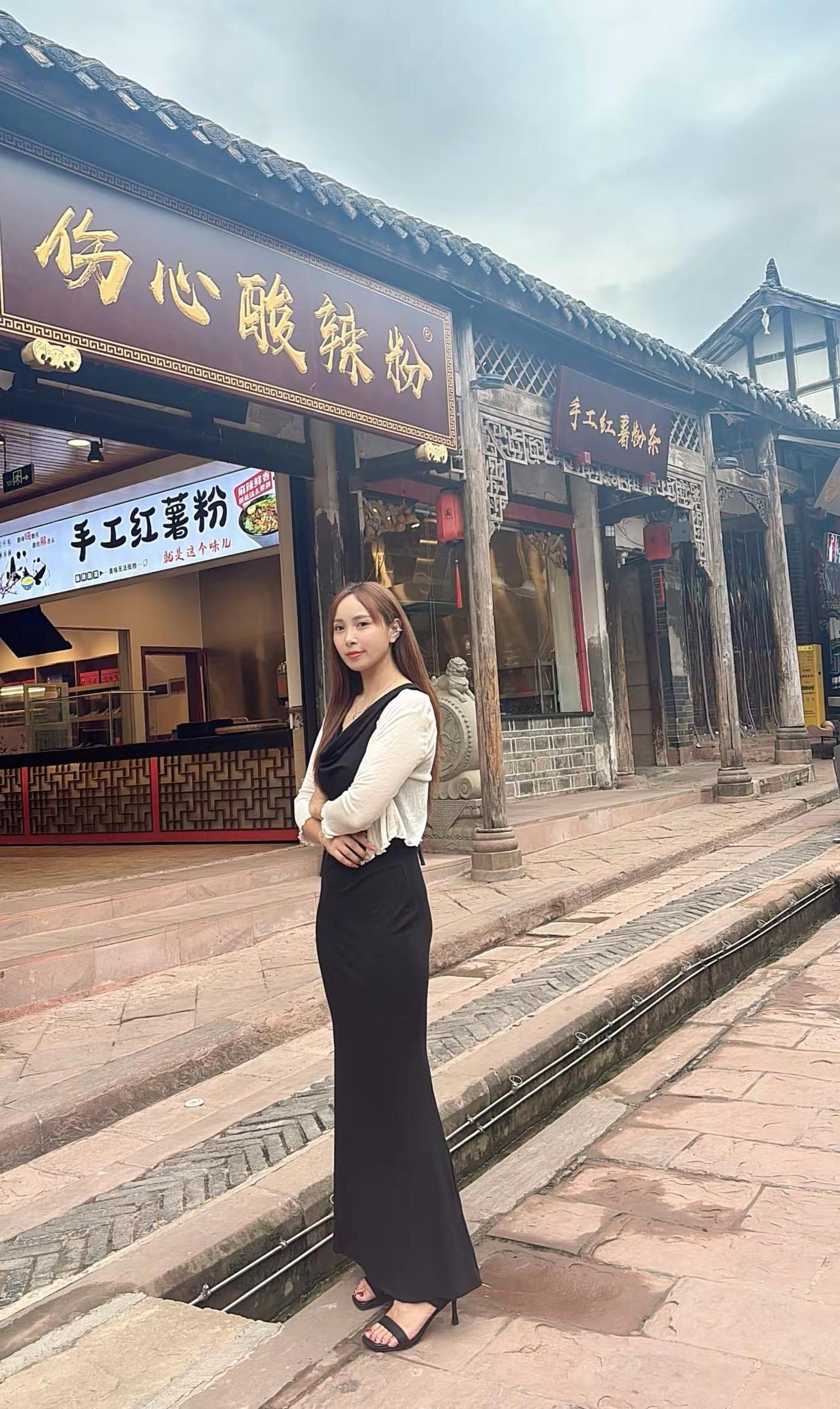 来了成都一定要去龙泉洛带尝尝伤心凉粉😂有吃过的吗？说说它的味道如何？