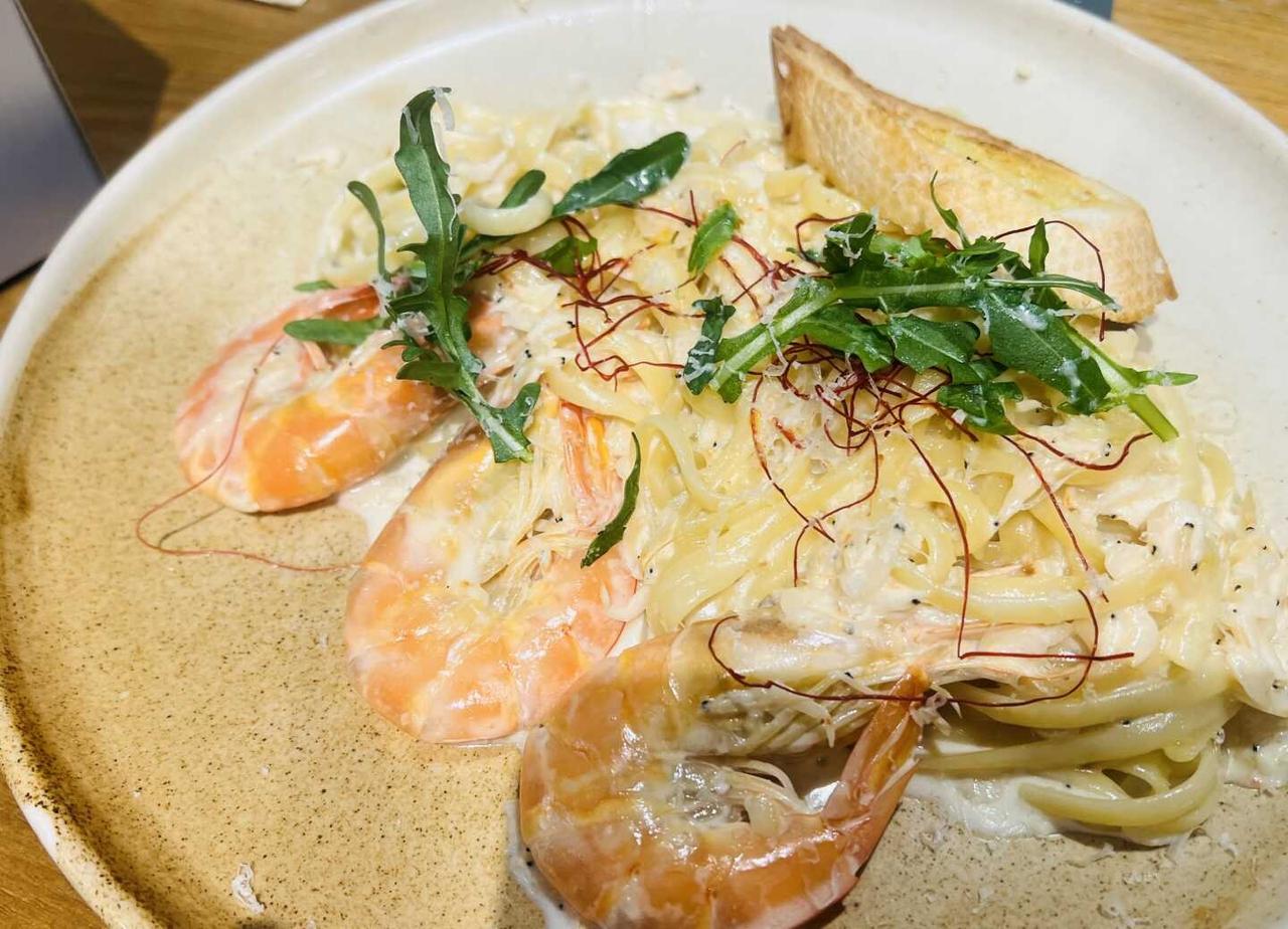 广州番禺探店｜今日份漂亮饭加载完毕✨
▫️奶油大虾意面｜奶香暴击，还是推荐的
▫