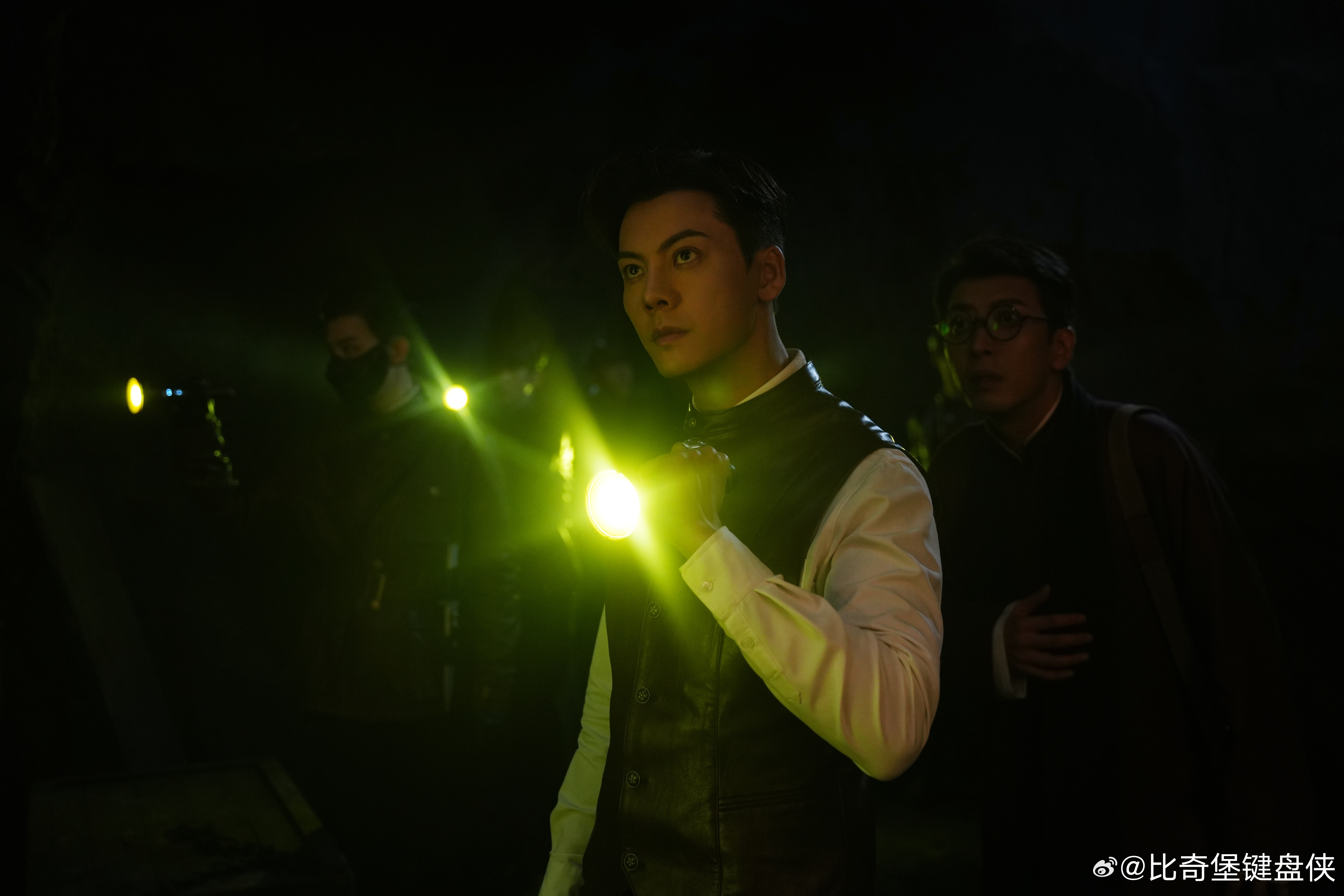 陈伟霆九门这段看得我头皮发麻 十年后的重逢，陈伟霆把佛爷的锋芒向内收敛了！这种历