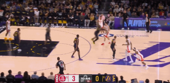 41岁的勒布朗-詹姆斯还在延续自己的神奇表演，尽管湖人队没有东契奇与里弗斯这后场