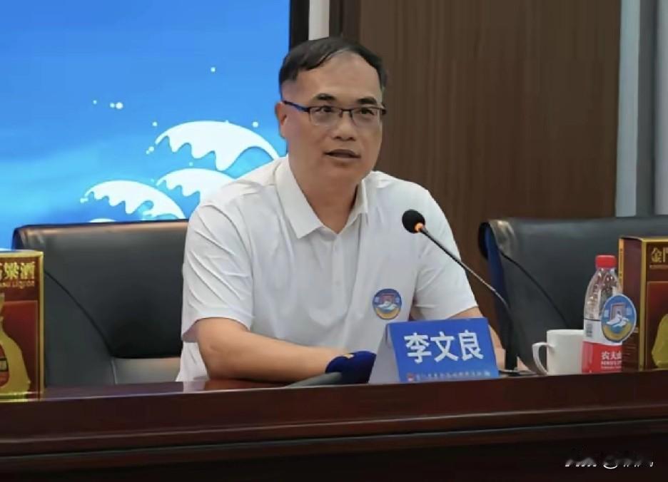 就在刚刚
金门县副县长李文良发表声明，

4月12日，国台办宣布"10项惠台措施