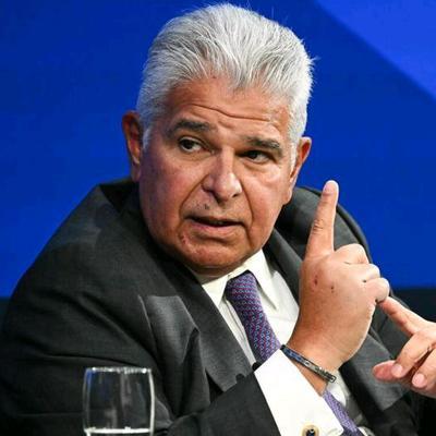 当地时间2月4日，巴拿马总统何塞·劳尔·穆利诺警告中方，要尊重巴拿马“维护法治”