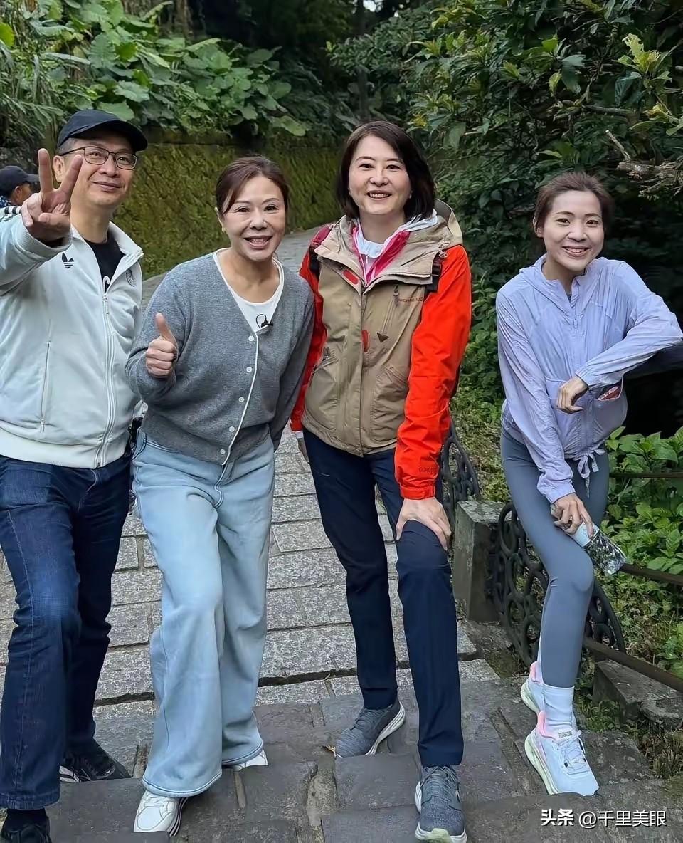 今天是周末，国民党立委徐巧芯晒图片发文道:一早就跟 罗智强 、王鸿薇 、李彦秀一