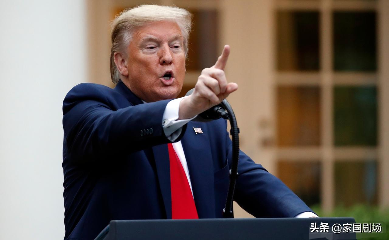 “我指示美国政府所有联邦机构，立即停止使用Anthropic公司的所有技术。我们