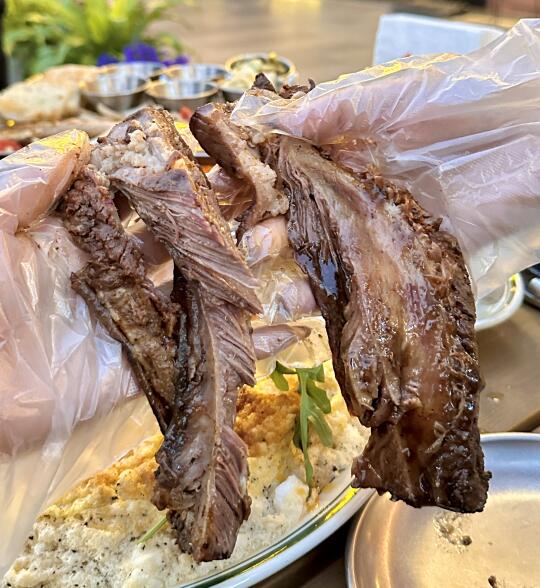 惠州人。。这么好吃的美式烤肉你不说。。😭😭
