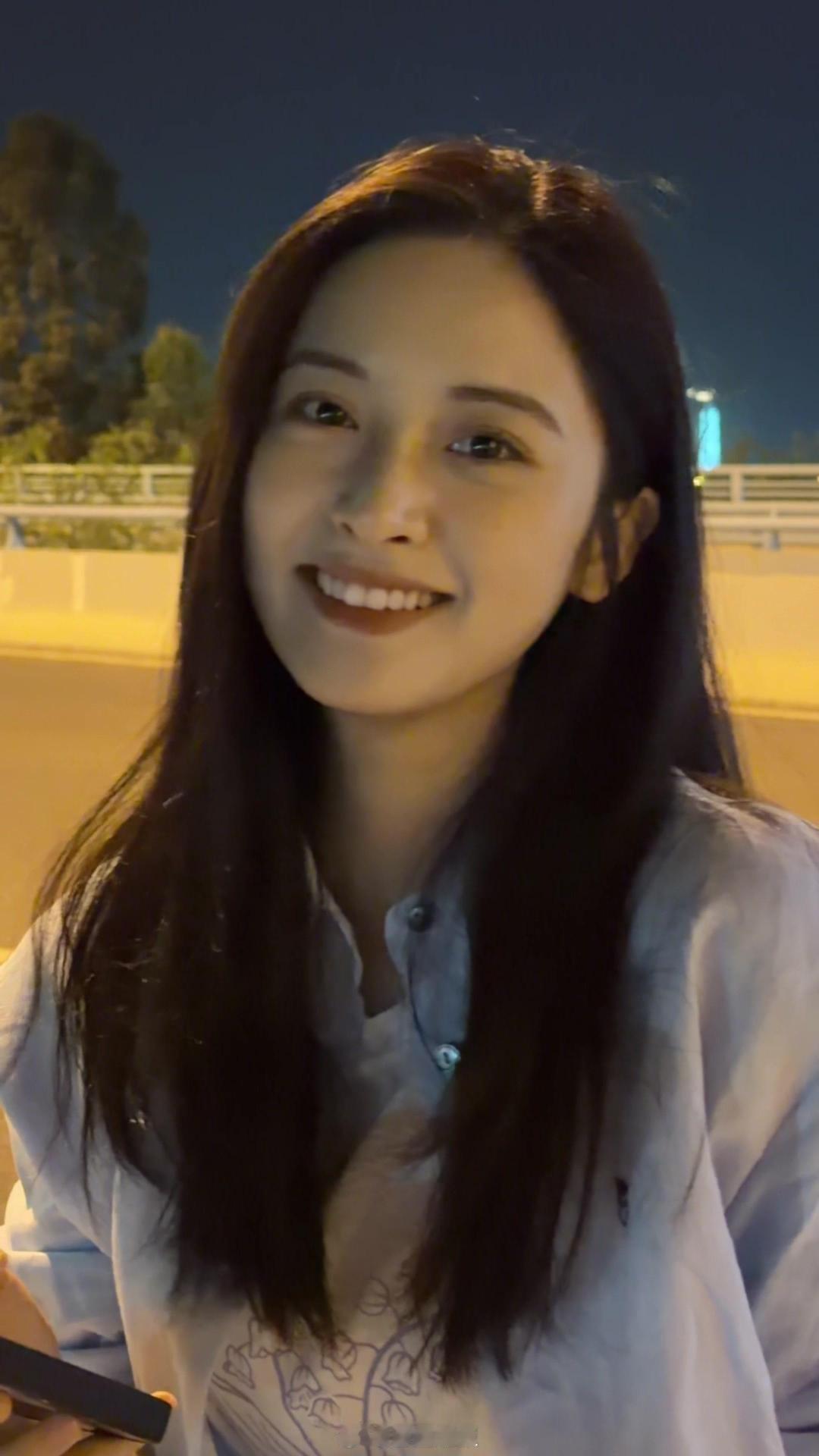 沈月长发好温柔需要人懂一下这个沈月！！ 要被这个长发沈月温柔哭了没想到沈月唱歌这