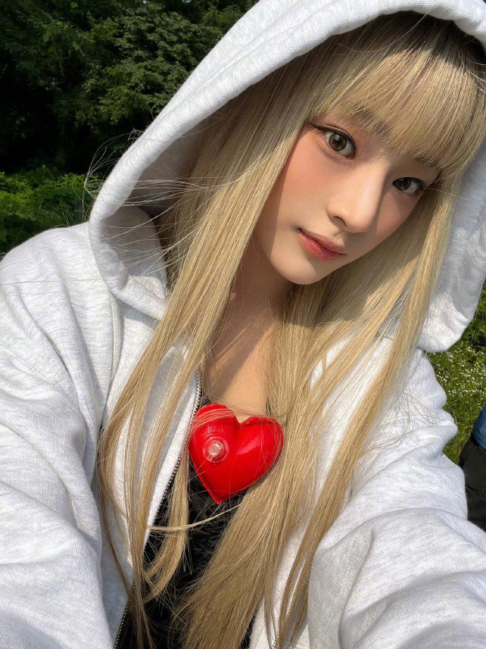 Minji 